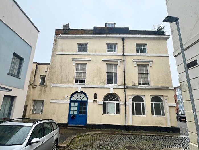 4 Bedroom Maisonette For Sale In Bennett Street, Devonport, Plymouth, Devon, PL1