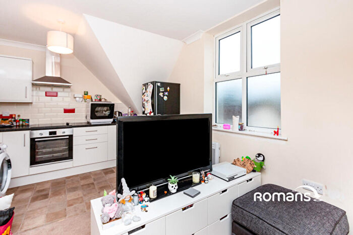 1 Bedroom Flat To Rent In Arthur Street, Aldershot, GU11