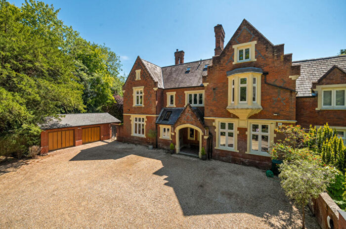 9 Bedroom Semi Detached House For Sale In Sleepers Hill, Winchester, Hampshire, SO22