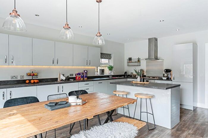 5 Bedroom Detached House For Sale In De Havilland Gardens, Bury, Huntingdon, PE26