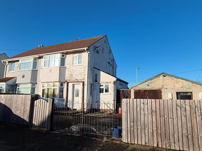 3 Bedroom Semi-Detached House For Sale In Smilie Avenue, Wirral, CH46