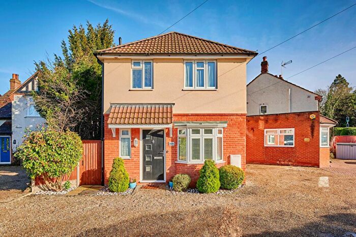 2 Bedroom Detached House For Sale In Dunmow Road, Bishop's Stortford, CM23