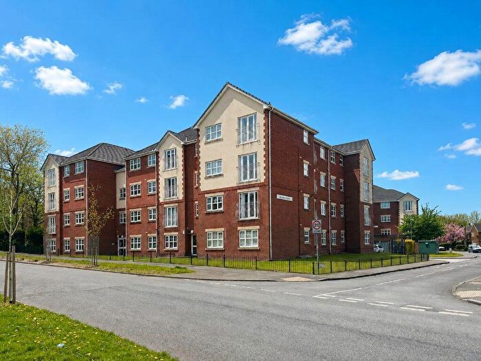 2 Bedroom Apartment For Sale In Wordsworth Road, Manchester, M34