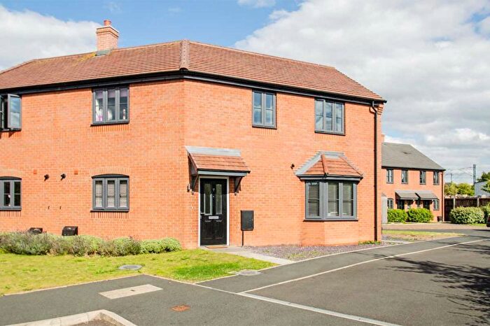 3 Bedroom Semi-Detached House For Sale In Wassall Lane, Lichfield, WS13