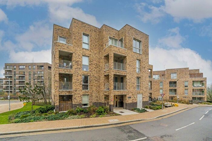 1 Bedroom Flat To Rent In Cornforth Lane, Mill Hill, NW7