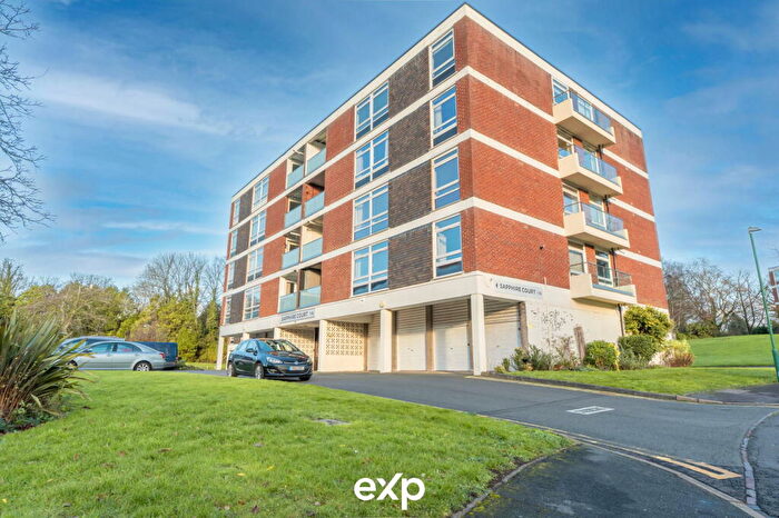 2 Bedroom Apartment For Sale In Sapphire Court, Chelmscote Road, Solihull, B92