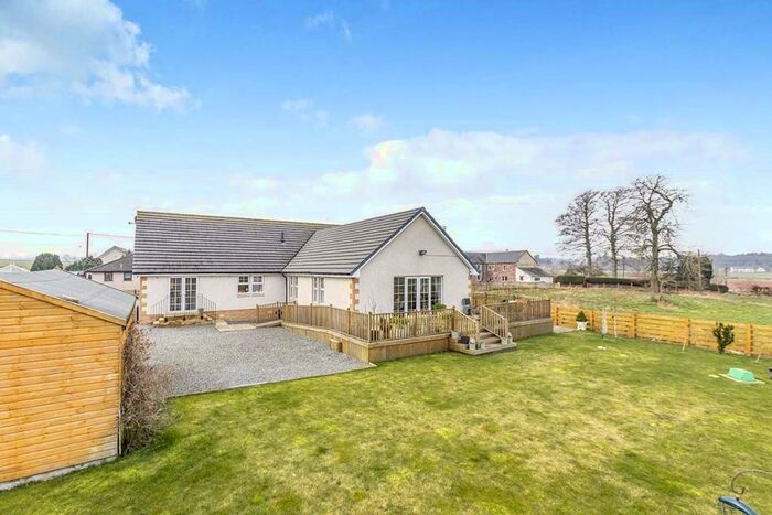 4 Bedroom Bungalow For Sale In Woodside, Coupar Angus, Blairgowrie, Perth And Kinross, PH13