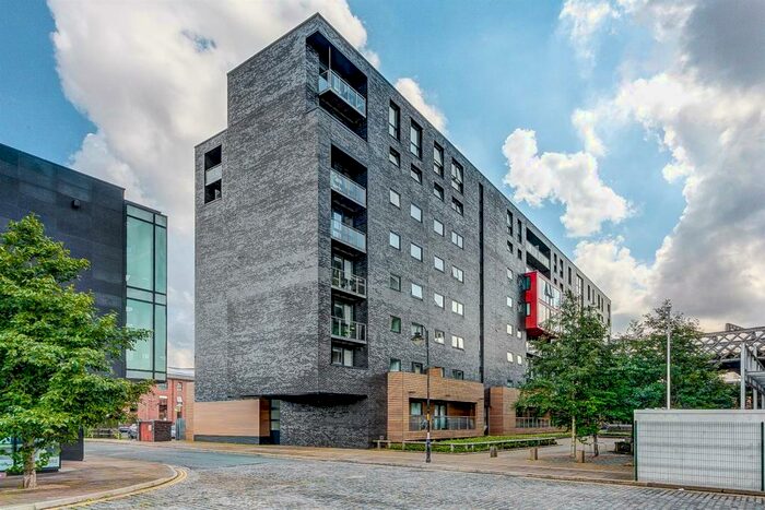 2 Bedroom Apartment To Rent In Potato Wharf, Manchester, M3