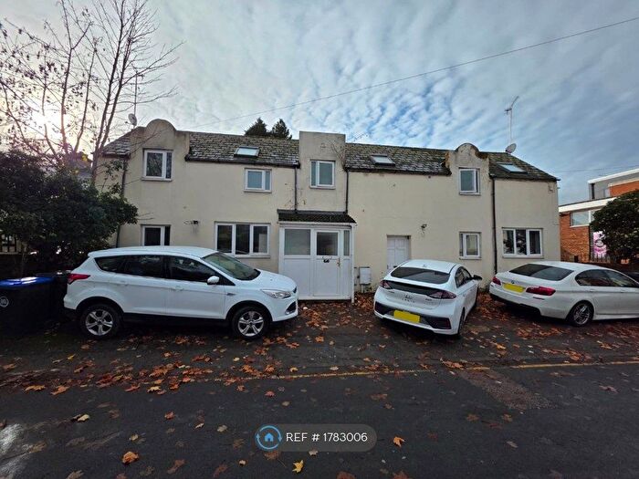 2 Bedroom Semi Detached House To Rent In Portugal Road, Woking, GU21