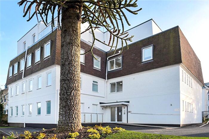 1 Bedroom Apartment To Rent In Edison House, - Winchester Road, Basingstoke, Hampshire, RG21