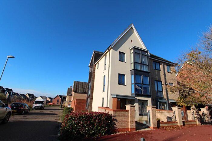 4 Bedroom Semi-Detached House To Rent In Beaufort Road, Upper Cambourne, Cambridge, Cambridgeshire, CB23