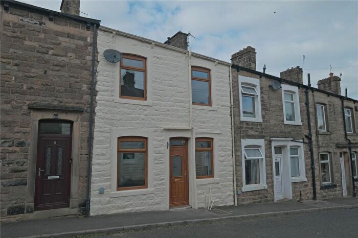 1 Bedroom Terraced House To Rent In Hill Street, Barnoldswick, Lancashire, BB18