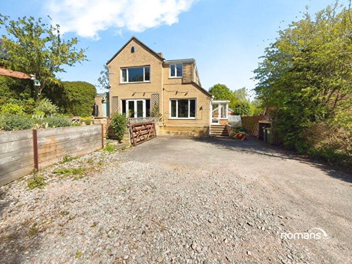 5 Bedroom Detached House For Sale In Old Kempshott Lane, Basingstoke, Hampshire, RG22