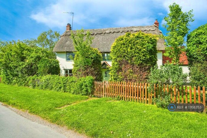 3 Bedroom Detached House To Rent In The Green, Ludgershall, Aylesbury, HP18