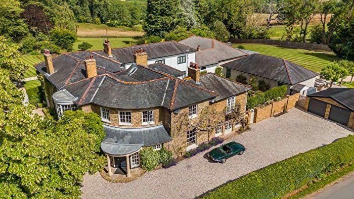 6 Bedroom Country House For Sale In Ashendene Road, Bayford, Hertford, SG13