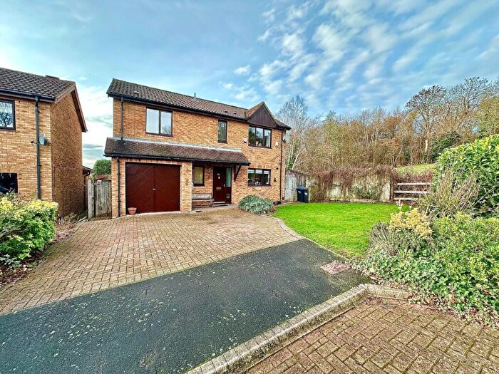 4 Bedroom Detached House For Sale In Grangewood, East Hunsbury, Northamptoln, NN4
