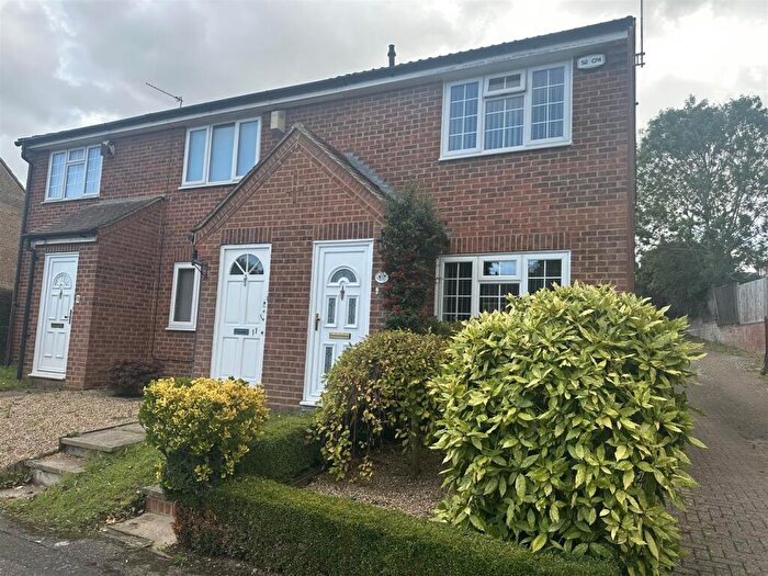 2 Bedroom End Of Terrace House For Sale In The Hurstings, Maidstone, ME15