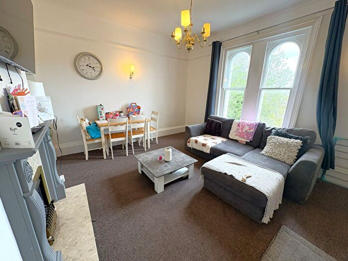 2 Bedroom Flat To Rent In Rolle Road, Exmouth, EX8