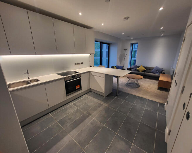 2 Bedroom Flat To Rent In Block B, Bury Street, Salford, Lancashire, M3