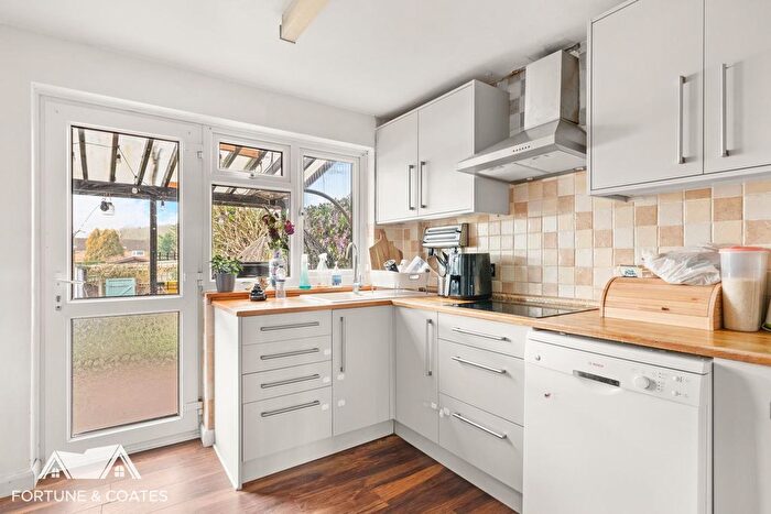 3 Bedroom Terraced House For Sale In Nicholls Field, Harlow, CM18