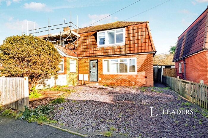 3 Bedroom Semi-Detached House To Rent In Saxon Way, Maldon, Essex, CM9