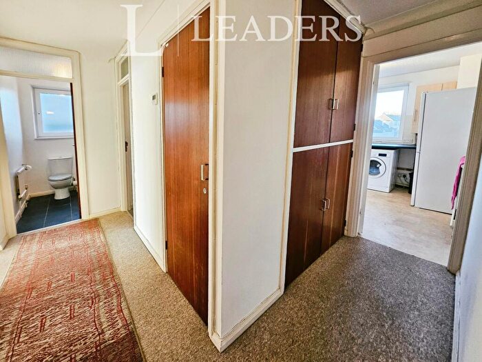 2 Bedroom Apartment To Rent In Fairlawns, Kingsway, Hove, BN3