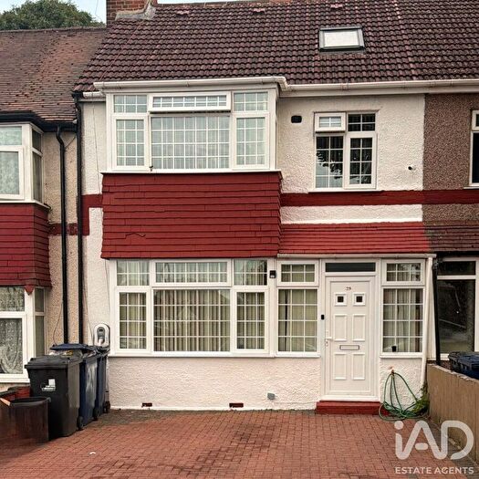 4 Bedroom Terraced House For Sale In Portland Crescent, London, UB6