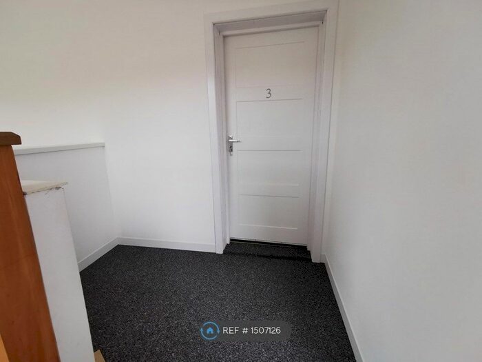 1 Bedroom Flat To Rent In Osborne Road, Pontypool, NP4