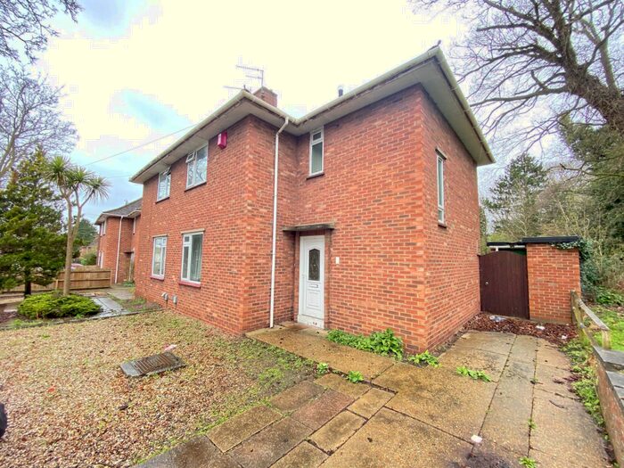 4 Bedroom Semi-Detached House To Rent In Cunningham Road, Norwich, NR5