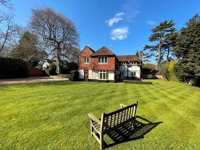 5 Bedroom Barn Conversion To Rent In Gravelpits Lane, Gomshall, Guildford, GU5