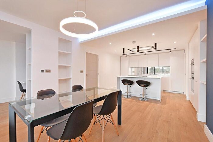 2 Bedroom Apartment To Rent In Dore Road, Sheffield, S17