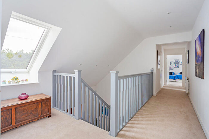 4 Bedroom Detached House For Sale In Blunsdon, Wiltshire, SN26