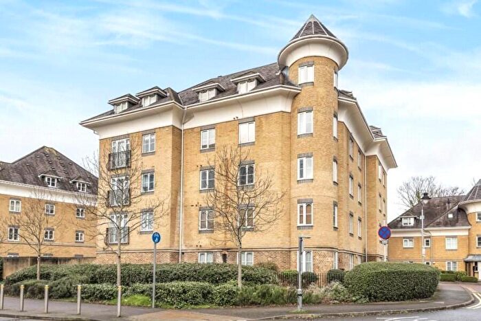 2 Bedroom Apartment To Rent In Woking, Surrey, GU21