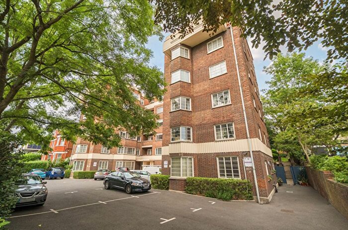 2 Bedroom Flat For Sale In Shoot Up Hill, London, NW2