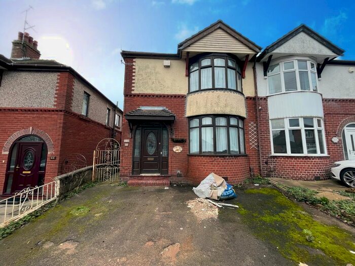 3 Bedroom Semi-Detached House To Rent In Mornington Road, Stoke-On-Trent, Staffordshire, ST1