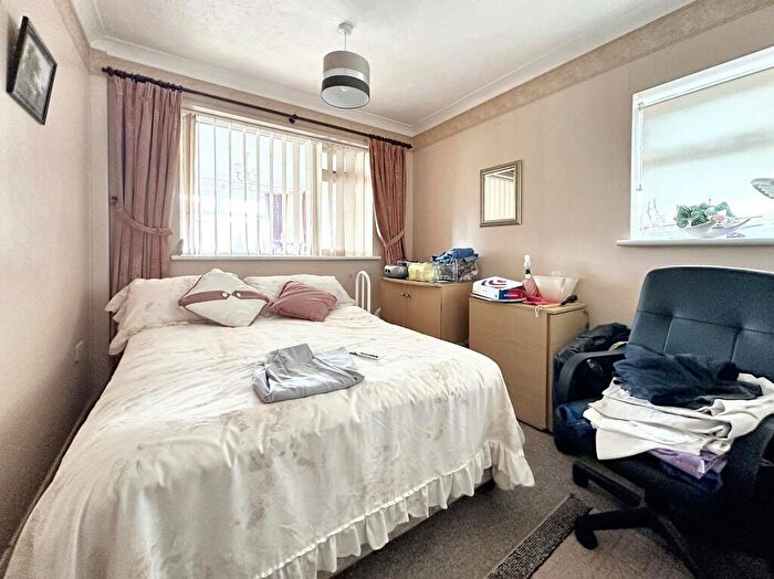 2 Bedroom Semi-Detached Bungalow For Sale In Dorothy Avenue, Peacehaven, BN10