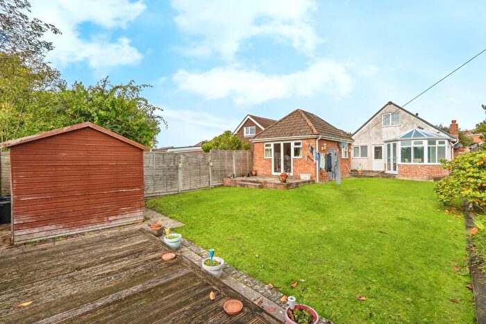 4 Bedroom Bungalow For Sale In Morelands Road, Waterlooville, Hampshire, PO7