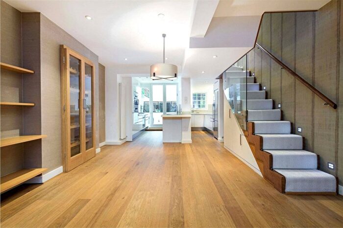 3 Bedroom Terraced House To Rent In Bramerton Street, London, SW3