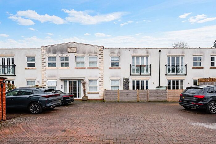 2 Bedroom Flat For Sale In Chantry Mews, Albert Road North, Reigate, RH2