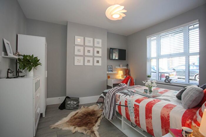 Studio To Rent In Furnished Room, Tavistock Street, LU1