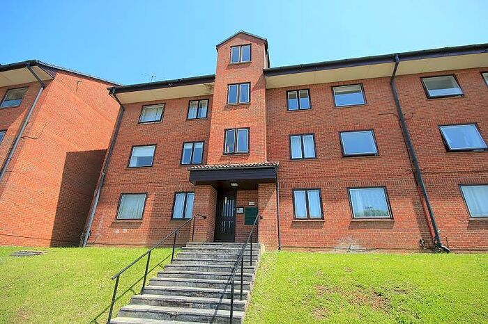 1 Bedroom Apartment To Rent In Tippett Rise, Reading, RG2