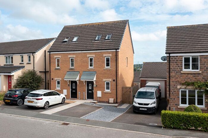 3 Bedroom Semi-Detached House For Sale In Keep Hill Close, Pembroke, SA71