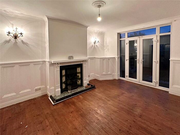 3 Bedroom Semi Detached House To Rent In St. Judes Avenue, Nottingham, Nottinghamshire, NG3