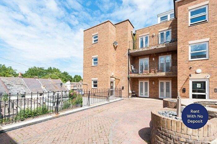 2 Bedroom Flat To Rent In Victoria Road, Ramsgate, Kent, CT11