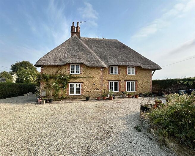 5 Bedroom Detached House For Sale In Sandy Lane, Chippenham, SN15