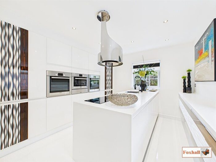 4 Bedroom Detached House For Sale In Stella Maris, Ipswich, IP2