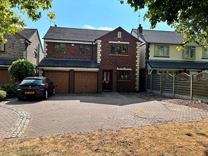 4 Bedroom Detached House To Rent In Heath Road, Bedworth, CV12