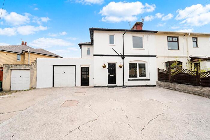 3 Bedroom Semi-Detached House For Sale In Central Avenue, Oswaldtwistle, Accrington, BB5