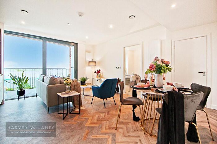 1 Bedroom Apartment To Rent In Makers Yard, Skyline Apartments, E3