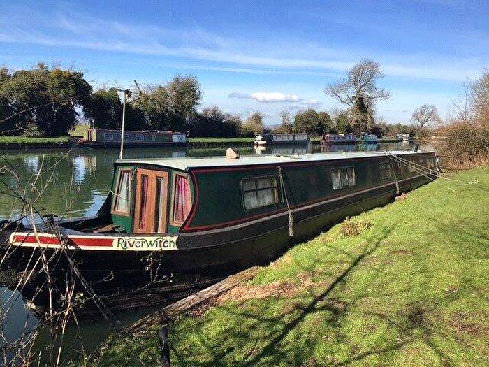 2 Bedroom Property For Sale In Tanhouse Farm Mooring, Frampton On Severn, Gloucester, Gloucestershire, GL2